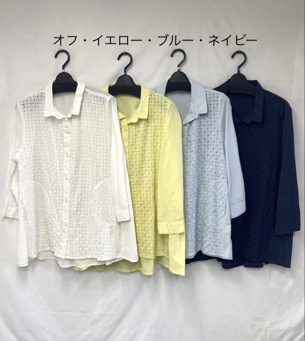 刺繡ブラウス